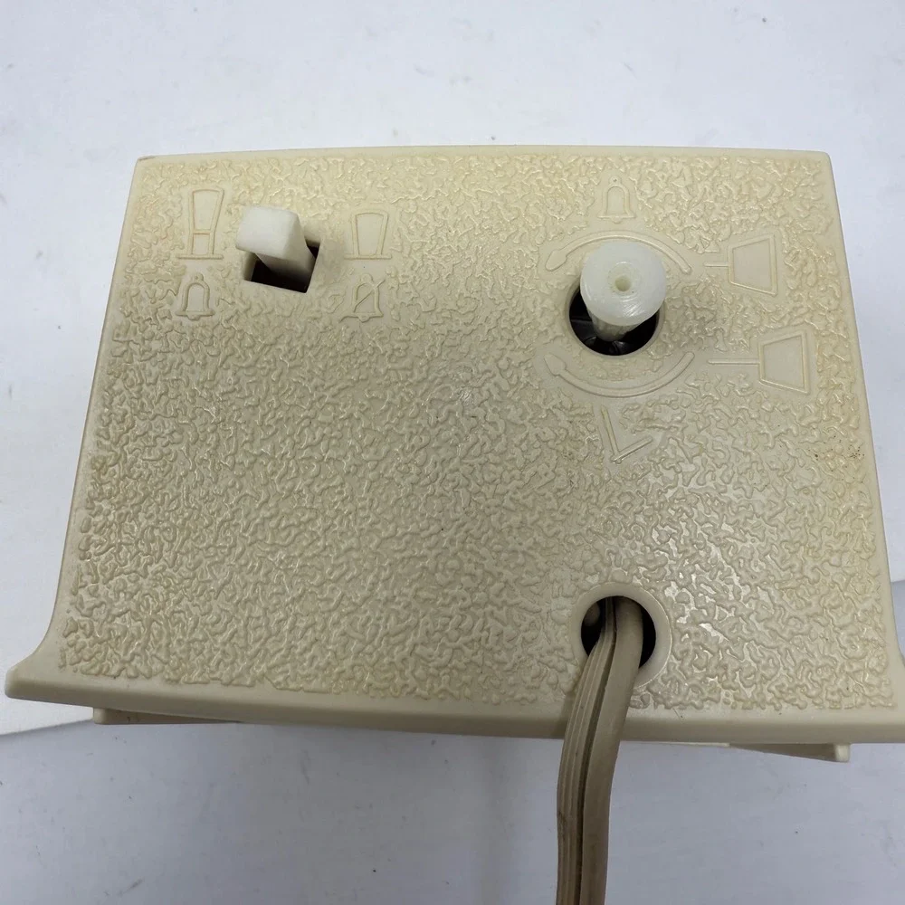 Westclox Bold II‎ Model 22189 Electric Alarm Clock Cream Made in USA Vintage